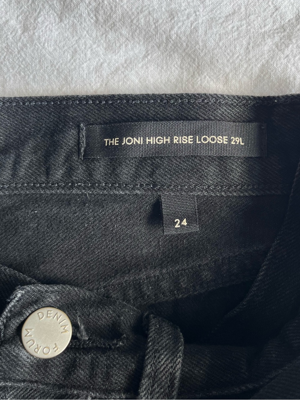Aritzia Denim Forum The Joni High Rise Loose Black Distressed Jeans Size 24 - Picture 4 of 16